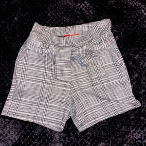 Black & White Pattern Shorts with Tie and Pockets